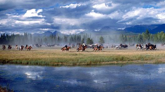 No Merchandising. Editorial Use Only. No Book Cover Usage Mandatory Credit: Photo by United/Everett/REX Shutterstock (961842b) 'Heaven's Gate' - landscape 'Heaven's Gate' film - 1980